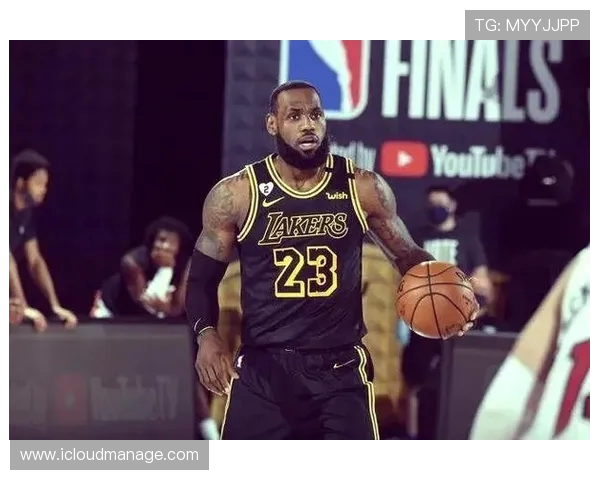 湖人热火总决赛G2激战开打 詹姆斯与巴特勒争锋再燃火花